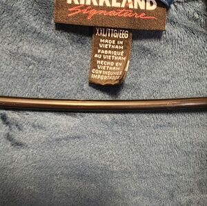 Kirkland coat womans xxl.